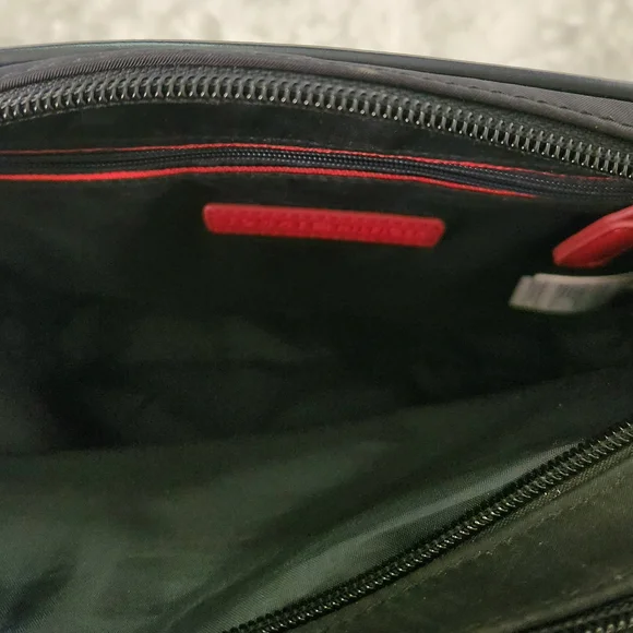 Tommy Hilfiger Black Shoulder Bag with Gold Accent - Picture 5 of 7